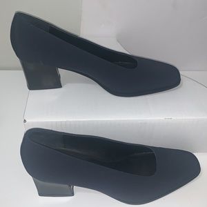 Villager by Liz Claiborne Navy Blue Block heels. Almost new.